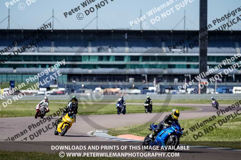 Rockingham no limits trackday;enduro digital images;event digital images;eventdigitalimages;no limits trackdays;peter wileman photography;racing digital images;rockingham raceway northamptonshire;rockingham trackday photographs;trackday digital images;trackday photos